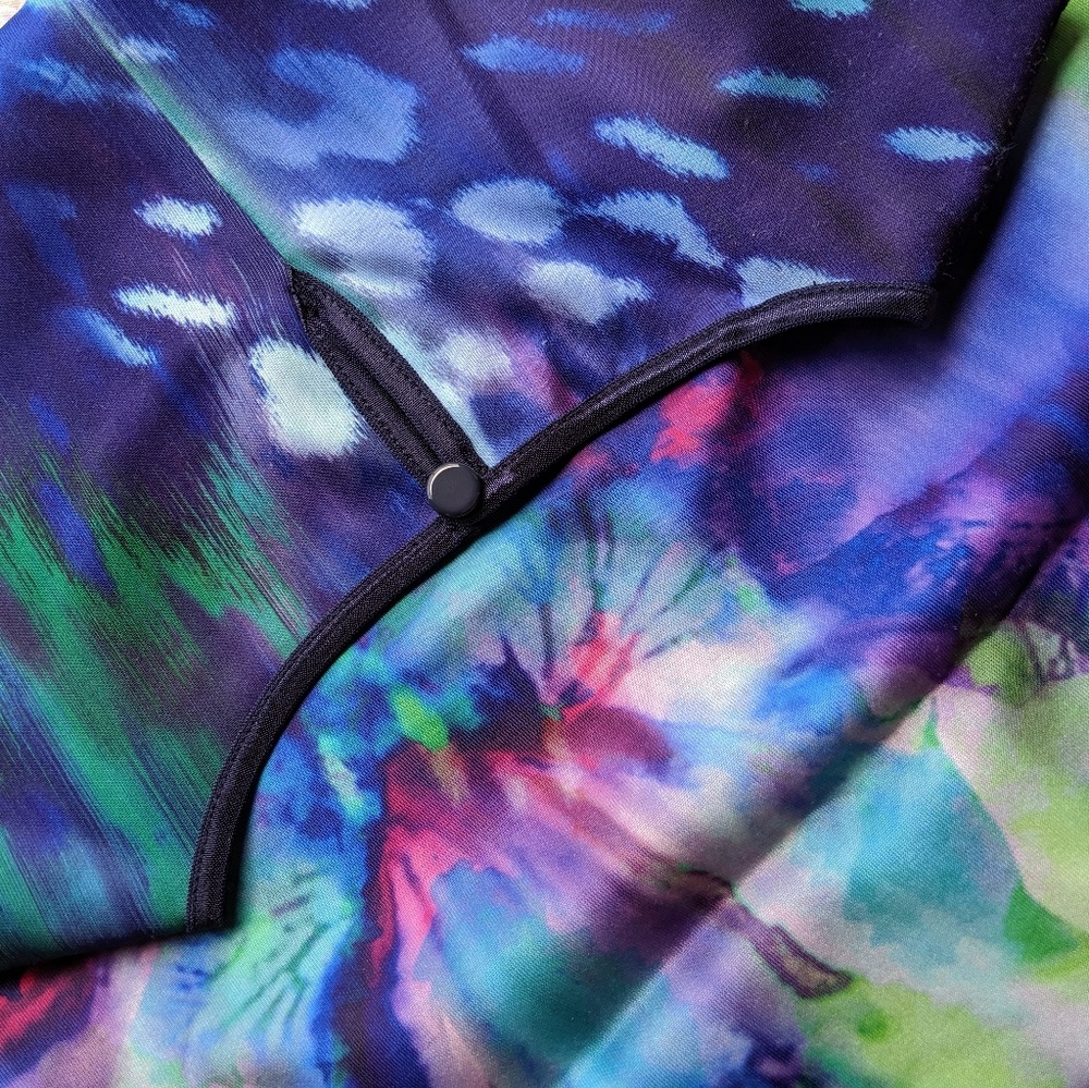 Vivid Multicolor Iris Sleeveless Sheath Dress